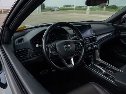 Used 2020 Honda Accord Sport image 13