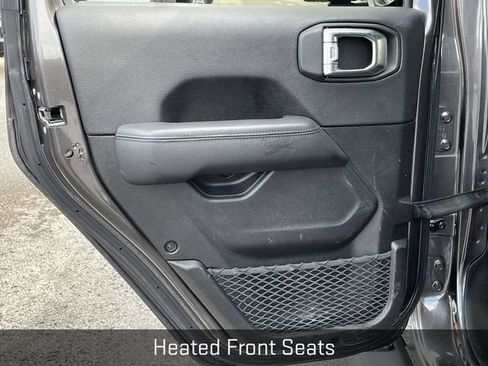 Used 2022 Jeep Wrangler Unlimited Sahara AWD/4WD image 16