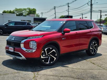 New 2025 Mitsubishi Outlander SE