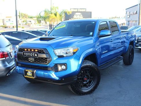 Used 2016 Toyota Tacoma TRD Sport w/ Towing Package RWD image 35