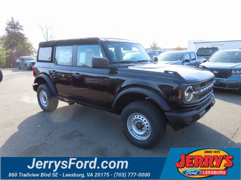 New 2025 Ford Bronco 4-Door image 1