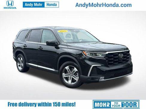 Used 2025 Honda Pilot EX-L image 1