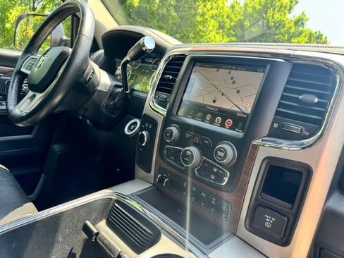 Used 2016 RAM 2500 Laramie AWD/4WD image 29