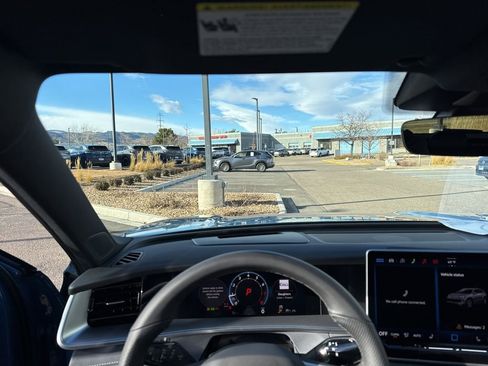 New 2026 Volkswagen Tiguan SE R-Line image 13