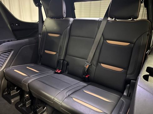 Used 2023 GMC Yukon AT4 AWD/4WD image 24