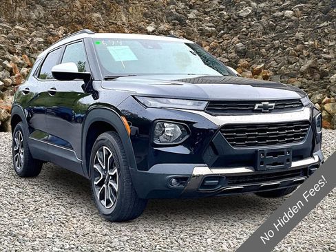 Used 2021 Chevrolet TrailBlazer ACTIV w/ Sun and Liftgate Package AWD/4WD image 10