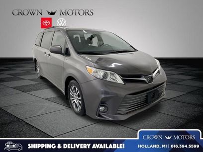 Used 2018 Toyota Sienna XLE