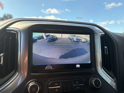 Used 2021 Chevrolet Silverado 1500 LT AWD/4WD image 21