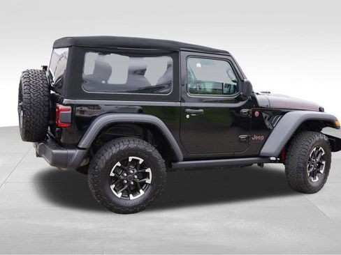 Used 2024 Jeep Wrangler Rubicon w/ Convenience Group AWD/4WD image 4