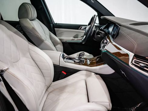 Used 2023 BMW X5 sDrive40i w/ Parking Assistance Package image 16