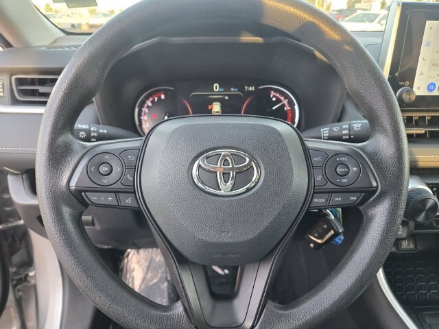 Certified 2025 Toyota RAV4 LE FWD image 25