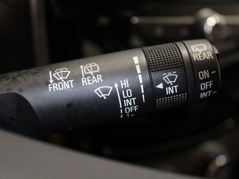 Used 2021 Chevrolet Spark LS image 38