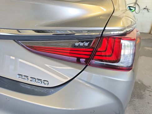 Used 2021 Lexus ES 350 w/ Premium Package FWD image 31