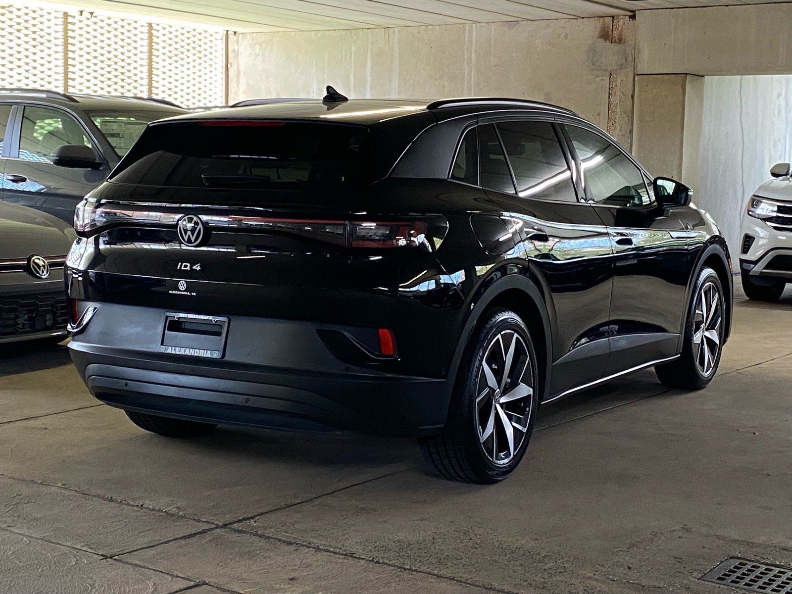 Certified 2023 Volkswagen ID.4 Pro S Plus AWD/4WD image 3