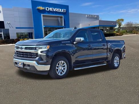 Used 2022 Chevrolet Silverado 1500 LT w/ Protection Package AWD/4WD image 34