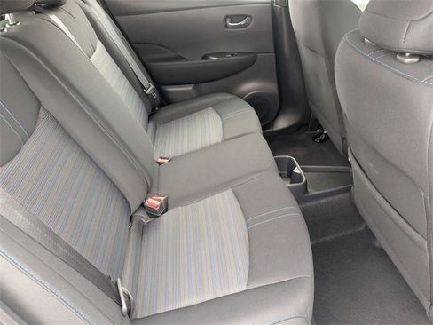Used 2024 Nissan Leaf S image 34