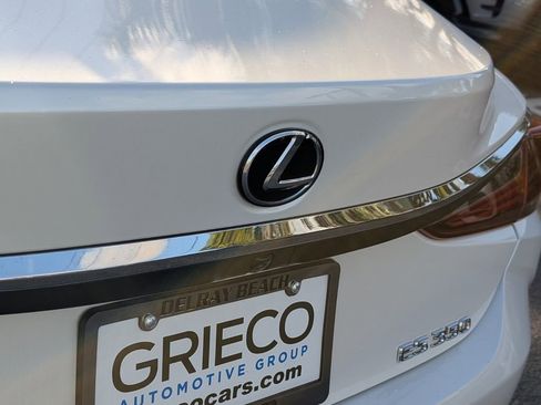 Used 2022 Lexus ES 350 350 w/ Premium Package image 14