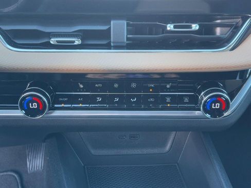 New 2026 Chevrolet Equinox ACTIV image 43