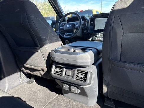 Used 2022 Ford F150 XLT w/ Equipment Group 302A High image 16