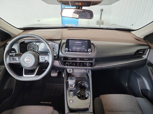 Used 2021 Nissan Rogue S image 16