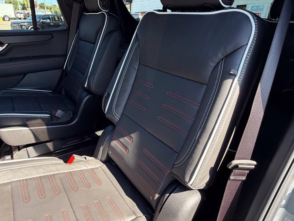 New 2027 GMC Yukon AT4 Ultimate AWD/4WD image 22