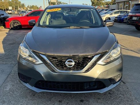 Used 2019 Nissan Sentra S w/ Appearance Package image 2