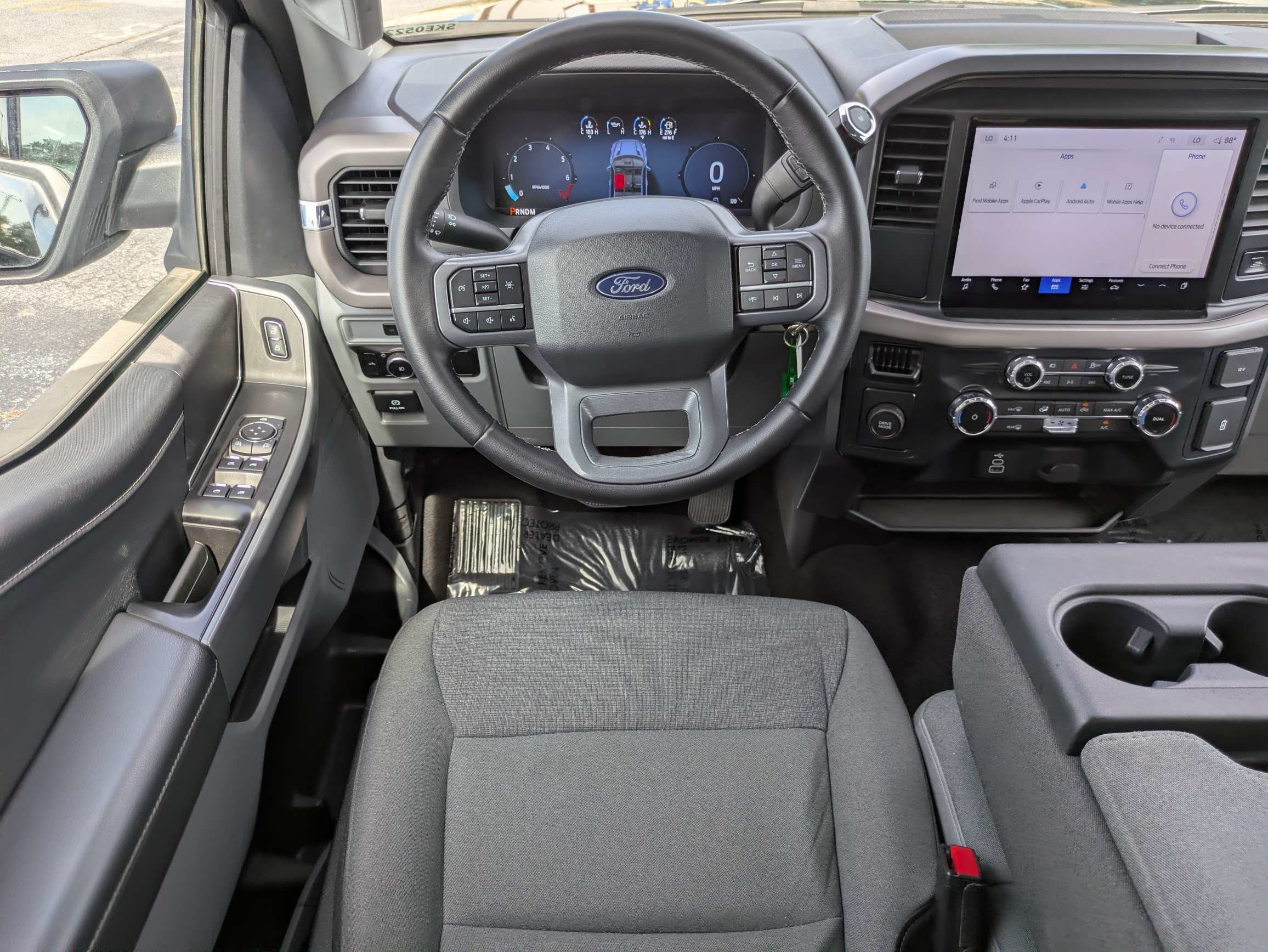 Used 2025 Ford F150 XLT w/ Equipment Group 301A Standard RWD image 4