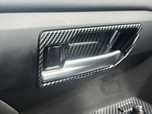 Used 2023 Toyota Highlander XSE FWD image 32