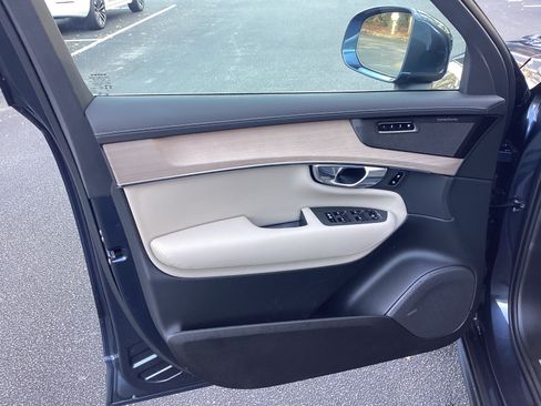 Certified 2026 Volvo XC90 B6 Plus w/ Protection Package Premier AWD/4WD image 13