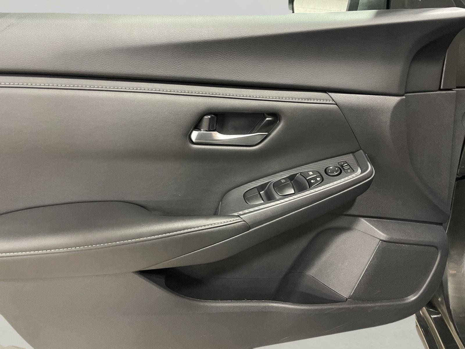 Used 2025 Nissan Sentra SV w/ All-Weather Package FWD image 23