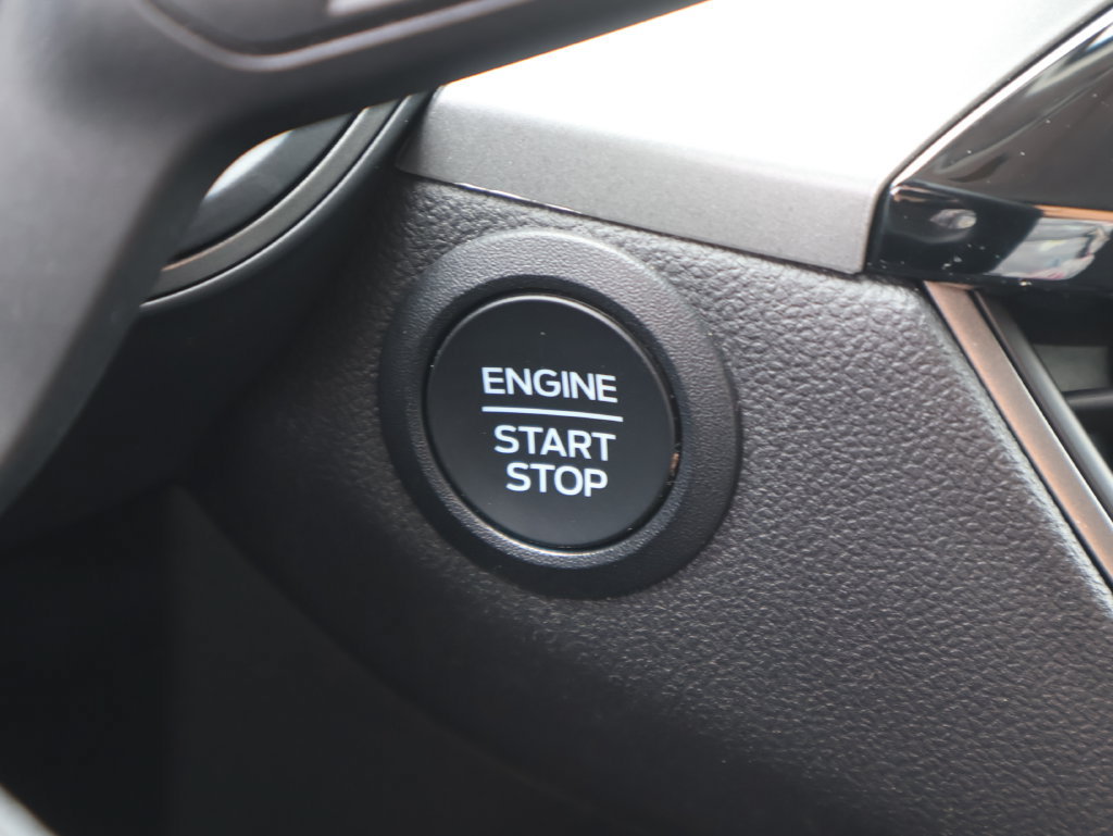 Used 2025 Ford Escape Active AWD/4WD image 30