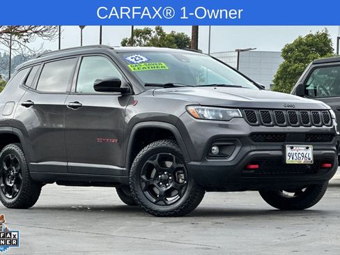 Used 2023 Jeep Compass Trailhawk image 2