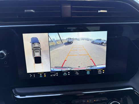 Used 2023 GMC Sierra 1500 AT4X image 21