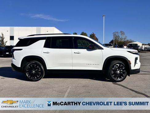 New 2026 Chevrolet Traverse LT w/ Sun and Wheel Package image 10