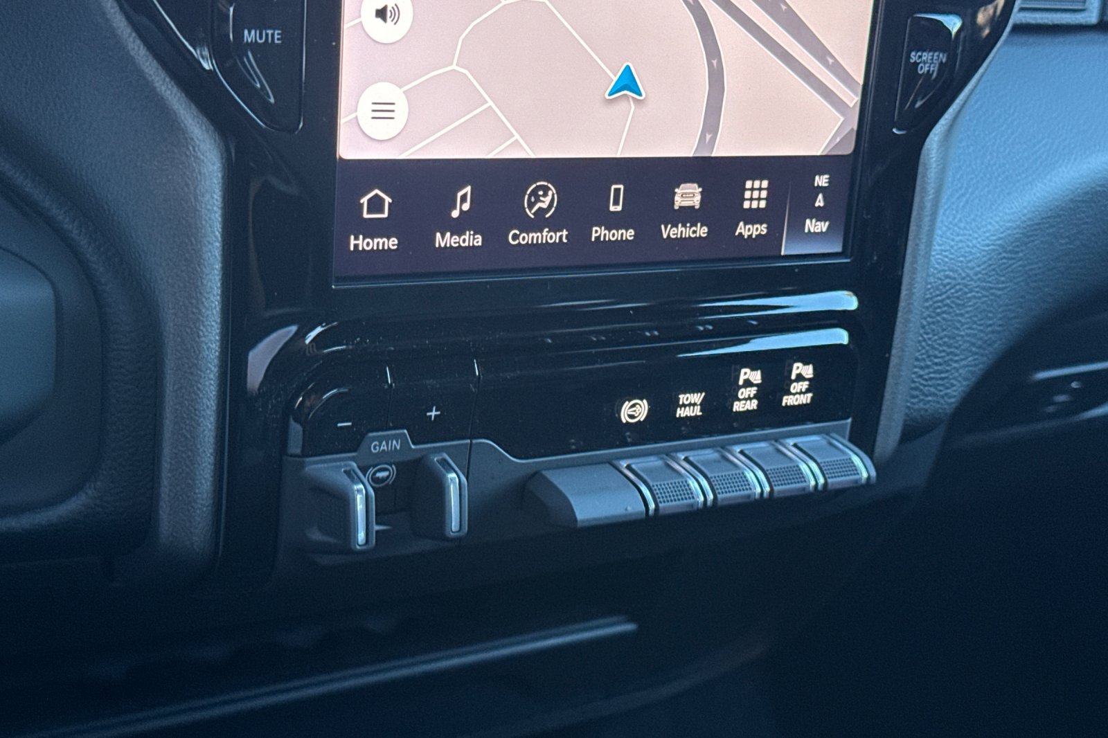 New 2026 RAM 2500 Big Horn AWD/4WD image 19