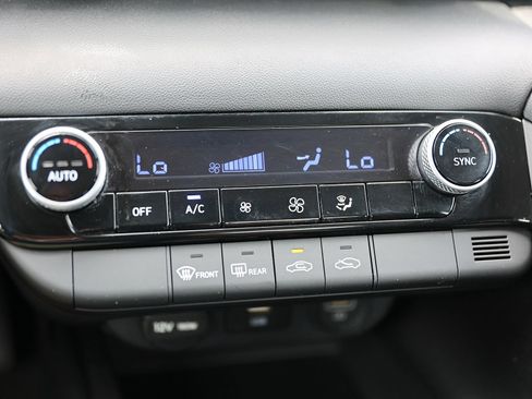 Used 2023 Hyundai Elantra SEL FWD image 23