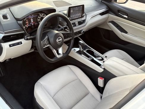 Certified 2024 Nissan Altima 2.5 SV image 16