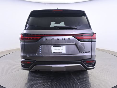 Used 2026 Lexus LX 700h Luxury AWD/4WD image 6