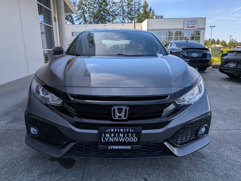 Used 2018 Honda Civic EX-L image 2