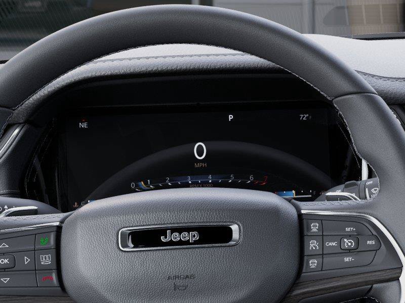 New 2025 Jeep Grand Cherokee Limited w/ Black Appearance Package AWD/4WD image 17