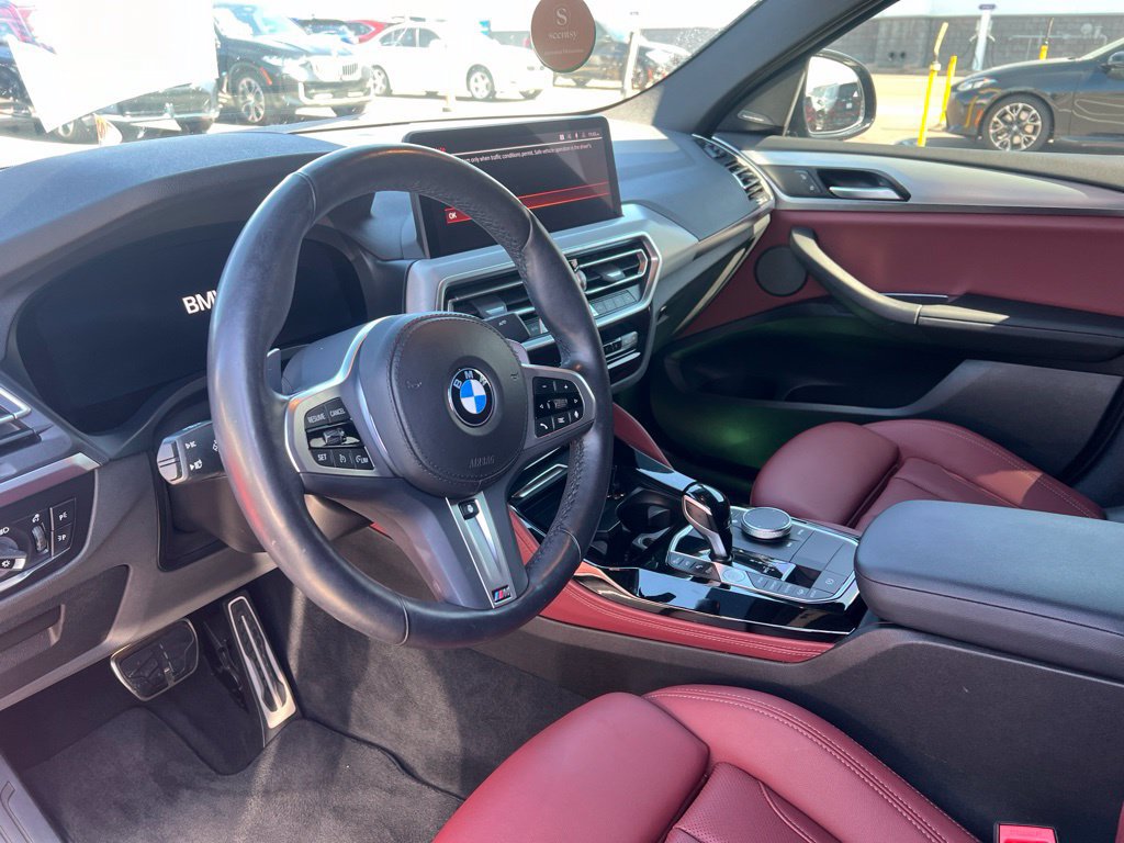 Used 2024 BMW X4 xDrive30i w/ Premium Package AWD/4WD image 10