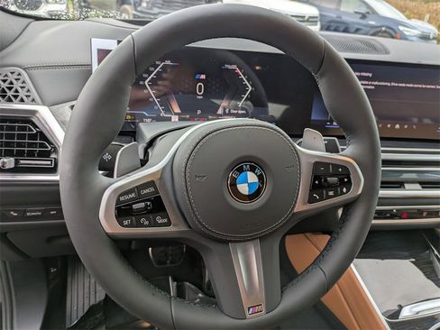 New 2026 BMW X6 xDrive40i w/ Climate Comfort Package image 17