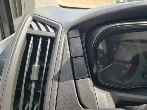 Used 2015 Ford Transit 350 XLT image 21