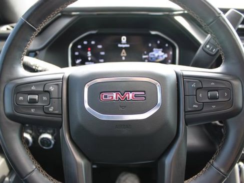 Used 2024 GMC Sierra 2500 AT4 w/ AT4 Premium Plus Package AWD/4WD image 23