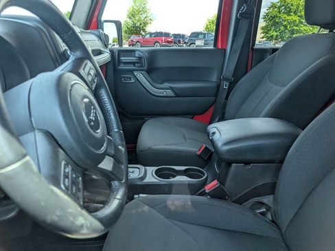 Used 2016 Jeep Wrangler Unlimited Sport w/ Quick Order Package 24S AWD/4WD image 8