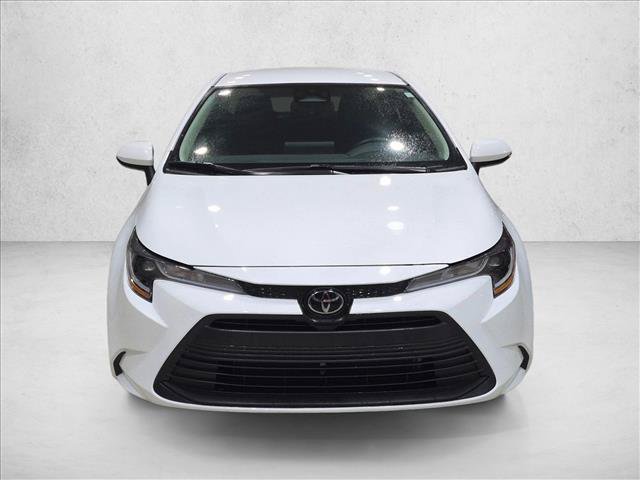Used 2024 Toyota Corolla LE FWD image 2