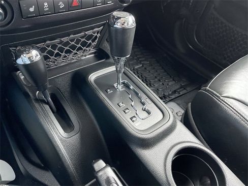 Used 2017 Jeep Wrangler Unlimited Sport image 14