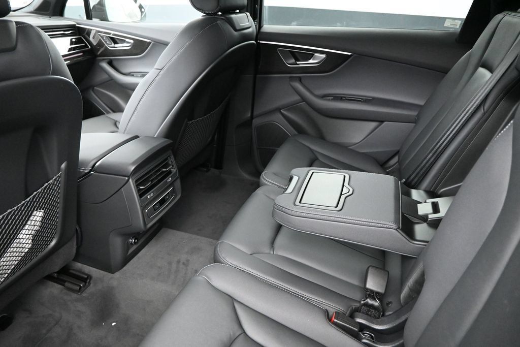 New 2026 Audi Q7 2.0T Premium AWD/4WD image 19