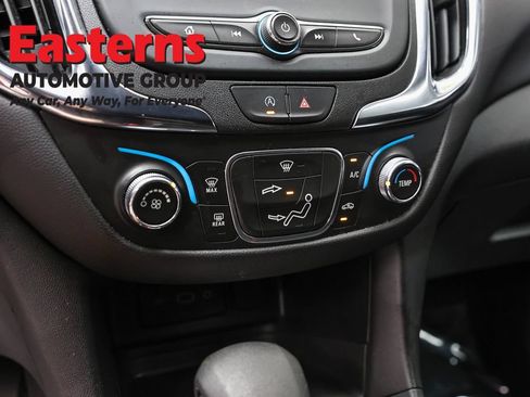 Used 2024 Chevrolet Equinox LT FWD image 19
