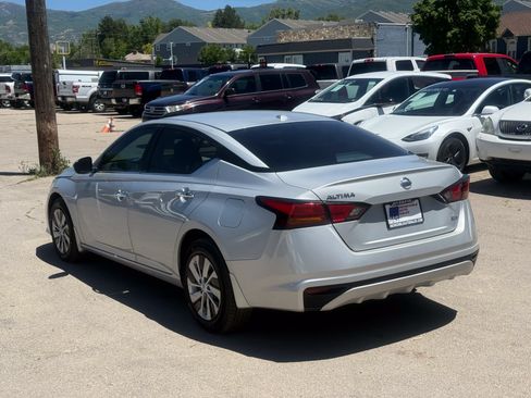 Used 2020 Nissan Altima 2.5 S AWD/4WD image 6